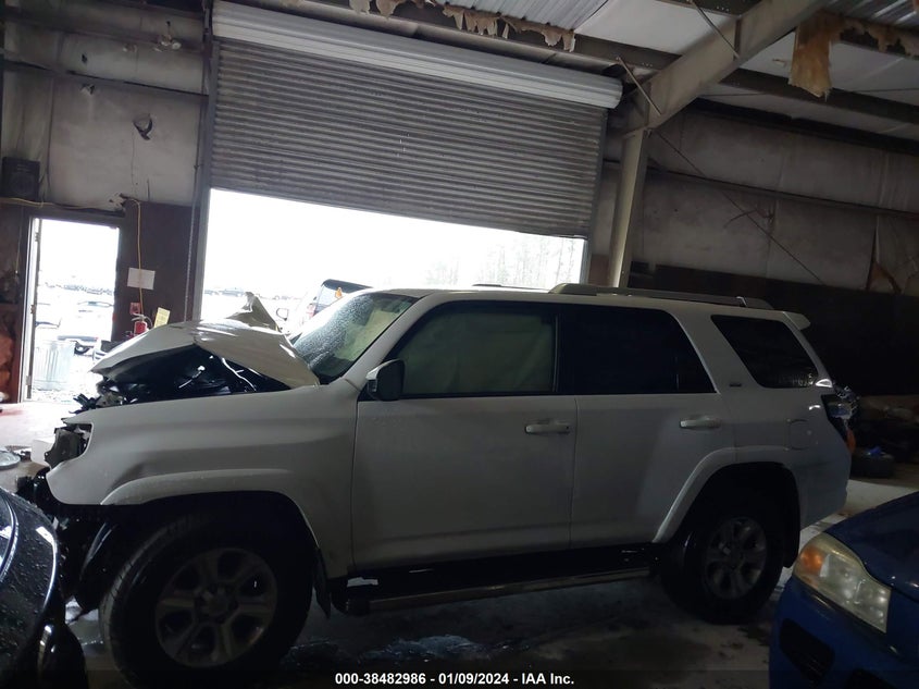 JTEZU5JR0E5077513 2014 Toyota 4Runner Sr5