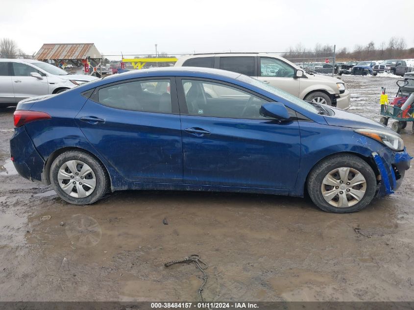 5NPDH4AE9GH715867 2016 Hyundai Elantra Se