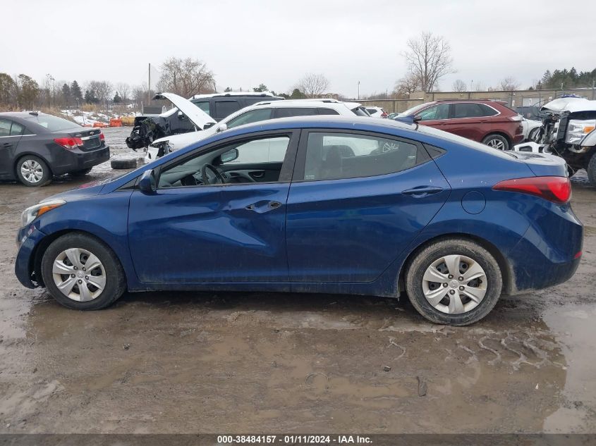 5NPDH4AE9GH715867 2016 Hyundai Elantra Se