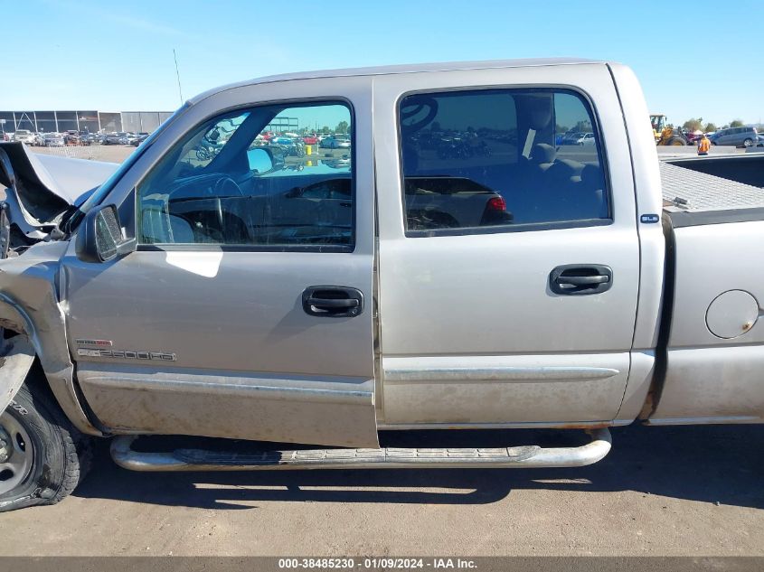 2005 GMC Sierra 2500Hd VIN: 1GTHK23265F842674 Lot: 38485230