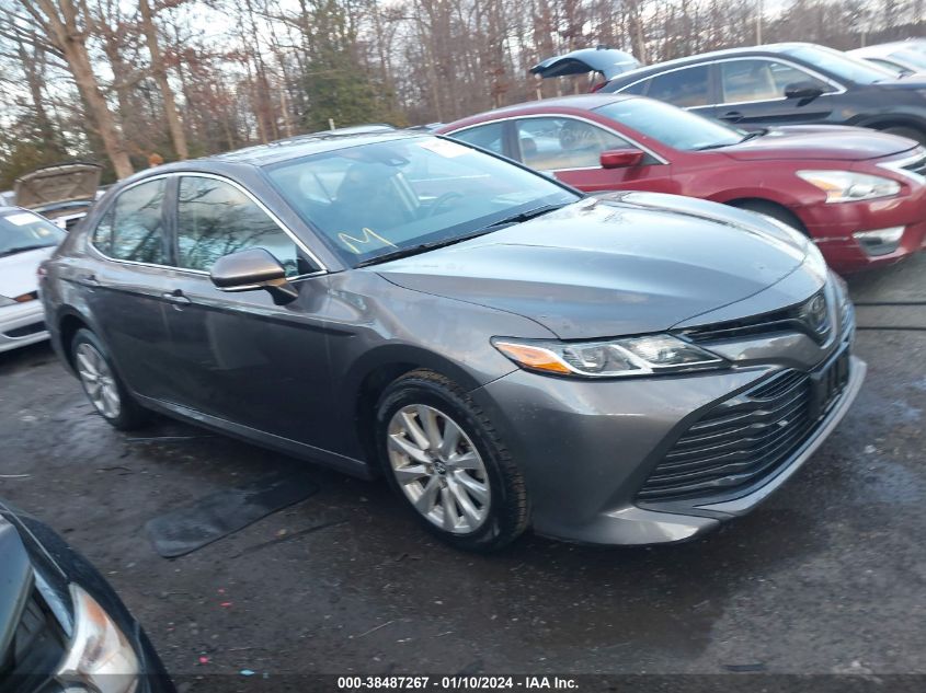 4T1B11HK8KU244259 2019 TOYOTA CAMRY - Image 1