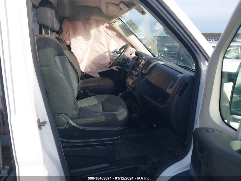 2017 Ram Promaster 2500 High Roof 159 Wb VIN: 3C6TRVDG9HE527133 Lot: 38489371