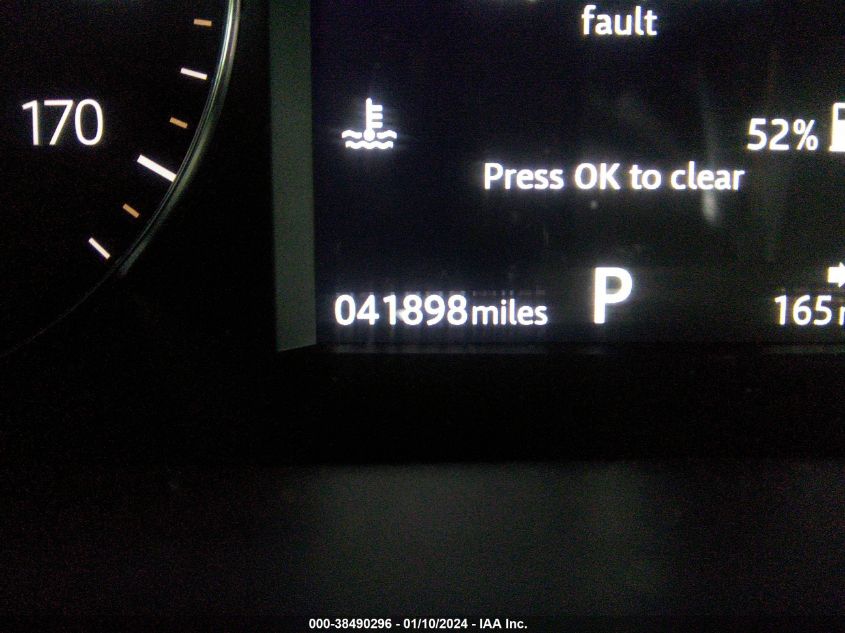 2018 Land Rover Range Rover Velar P250 S VIN: SALYB2RXXJA726476 Lot: 38490296