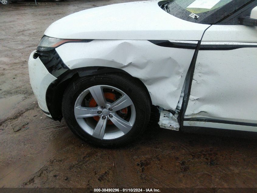 2018 Land Rover Range Rover Velar P250 S VIN: SALYB2RXXJA726476 Lot: 38490296