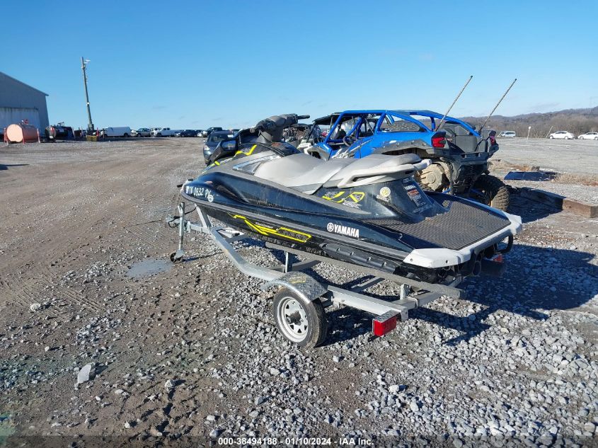 2015 Yamaha Jetski VIN: YAMA3280L415 Lot: 38494188