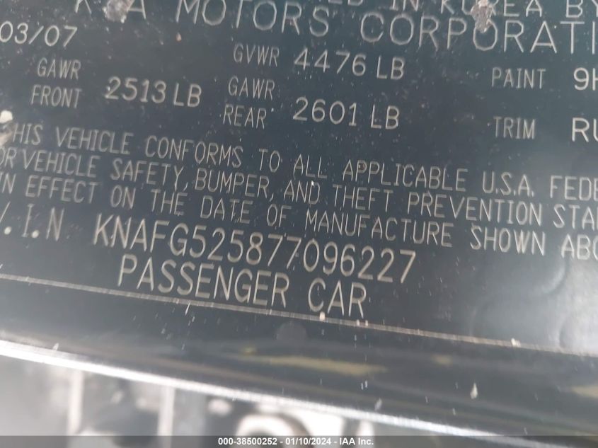 KNAFG525877096227 2007 Kia Rondo Lx