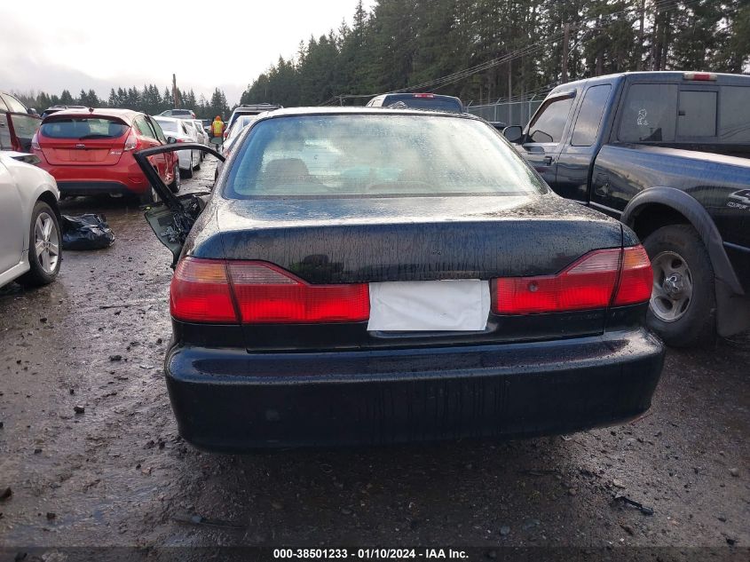 1999 Honda Accord Ex VIN: JHMCG5658XC018620 Lot: 38501233