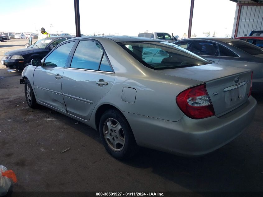 2002 Toyota Camry Le VIN: 4T1BF30K52U522186 Lot: 38752913