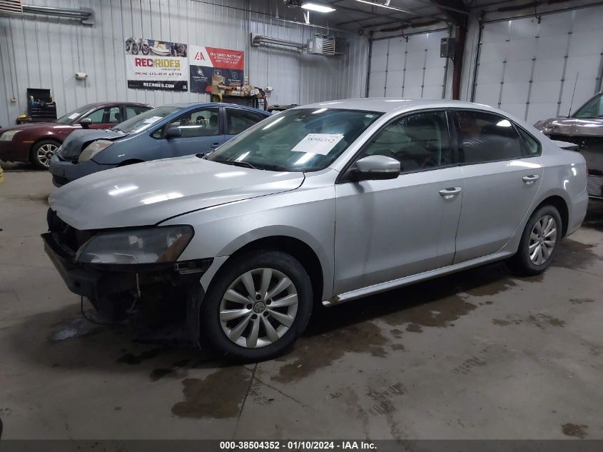 2013 Volkswagen Passat 2.5L S VIN: 1VWAP7A39DC006432 Lot: 38504352