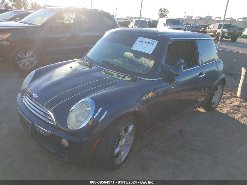 2006 Mini Cooper VIN: WMWRC33526TK68415 Lot: 38504971