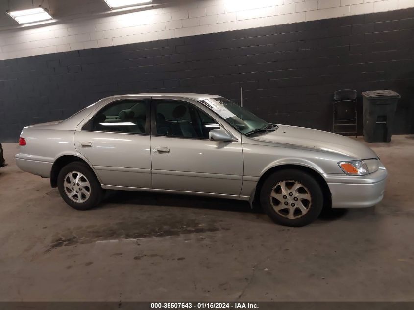 4T1BF28K71U120585 2001 Toyota Camry Le