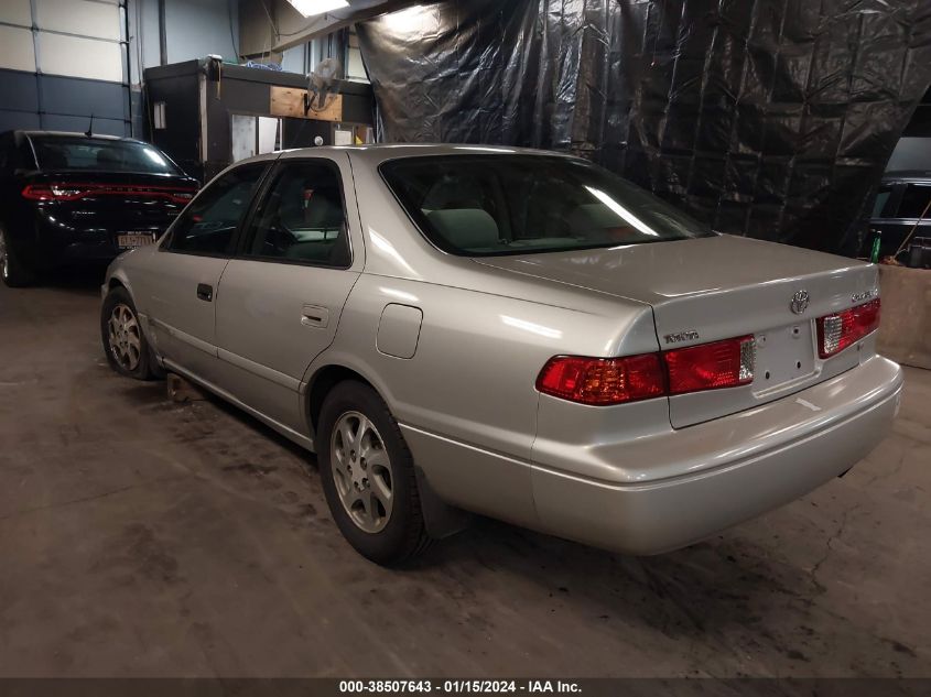 4T1BF28K71U120585 2001 Toyota Camry Le