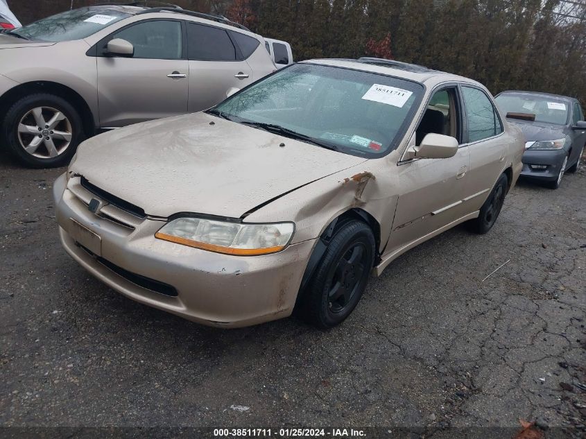 2000 Honda Accord 3.0 Ex VIN: 1HGCG1658YA064912 Lot: 39093068