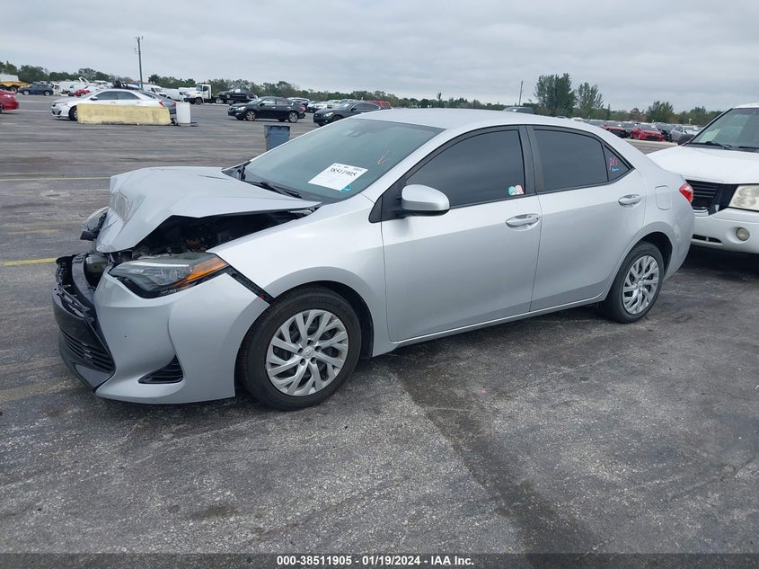 5YFBURHE5HP692940 2017 Toyota Corolla Le