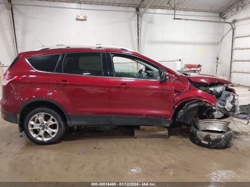 1FMCU9J98GUB04933 2016 Ford Escape Titanium