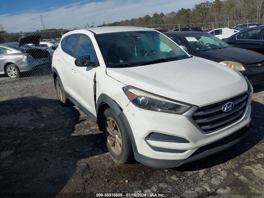 KM8J23A47HU261174 2017 Hyundai Tucson Se