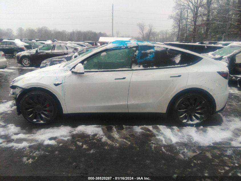 Фото: 7SAYGDEFXPF802850 - 14