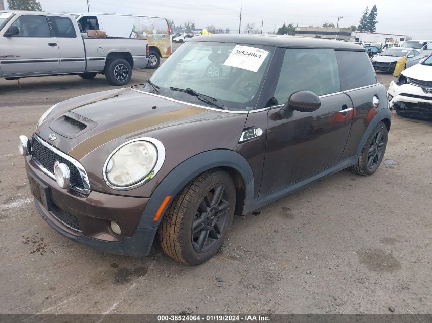 2010 Mini Cooper S VIN: WMWMF7C51ATZ72008 Lot: 38524064