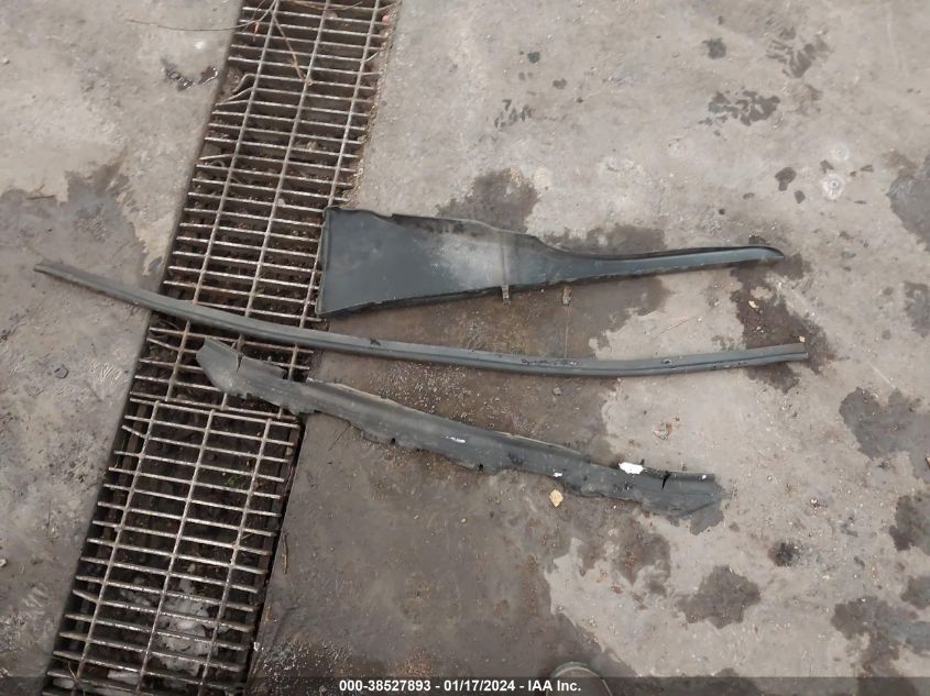 2002 Pontiac Montana 1Se Pkg VIN: 1GMDX13E52D266714 Lot: 38527893