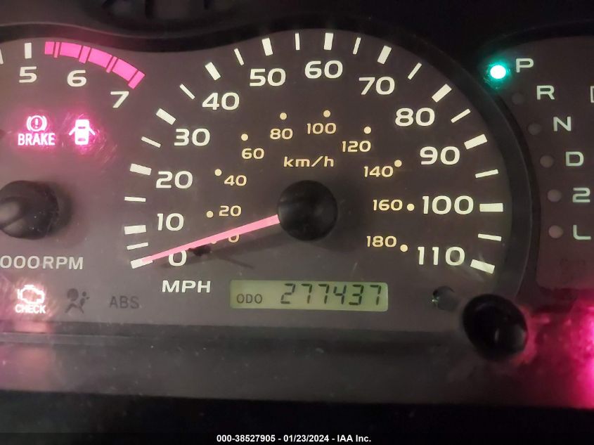 2003 Toyota Sequoia Sr5 VIN: 5TDBT44A33S192607 Lot: 38527905