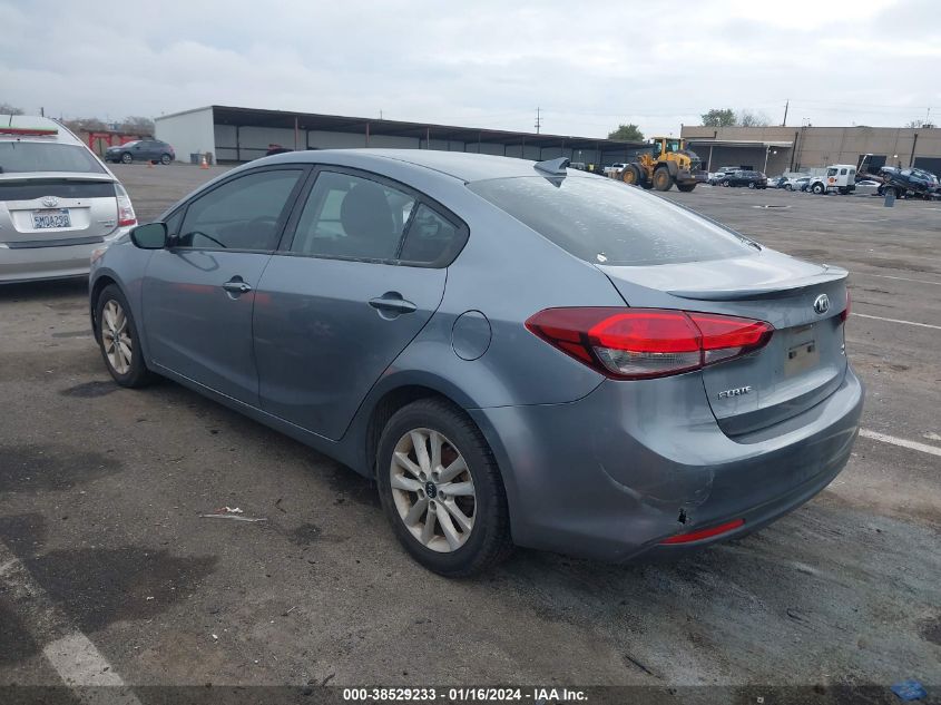 2017 Kia Forte S VIN: 3KPFL4A75HE130752 Lot: 38529233