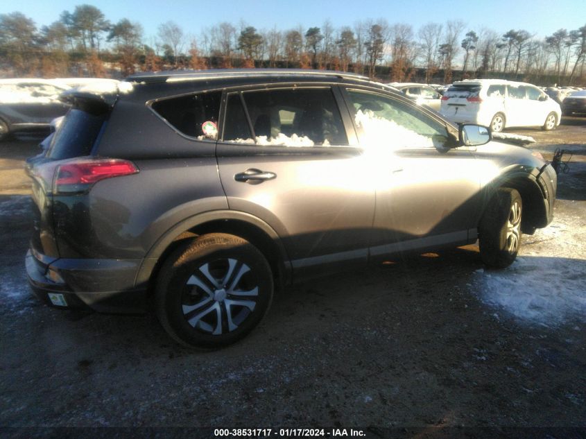 JTMBFREV4HJ126917 2017 Toyota Rav4 Le