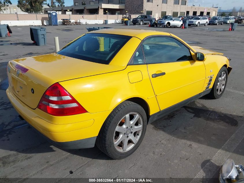 1998 Mercedes-Benz Slk 230 VIN: WDBKK47F8WF012535 Lot: 38898876