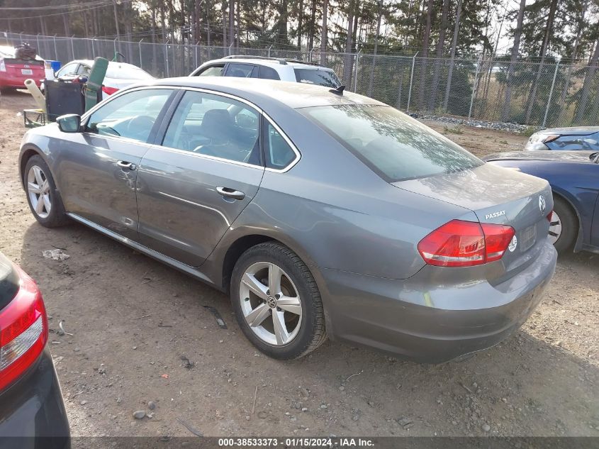 1VWBN7A32EC005876 2014 Volkswagen Passat 2.0L Tdi Se