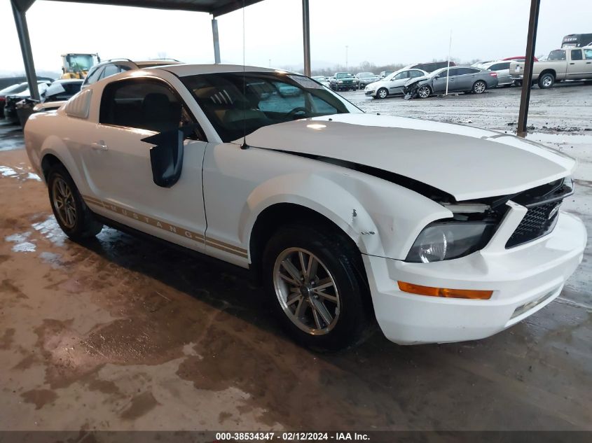 2005 Ford Mustang V6 Deluxe/V6 Premium VIN: 1ZVFT80N055102756 Lot: 37958079