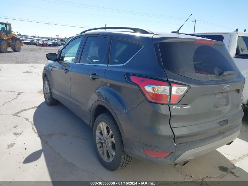 1FMCU9GD9JUC60319 2018 Ford Escape Se