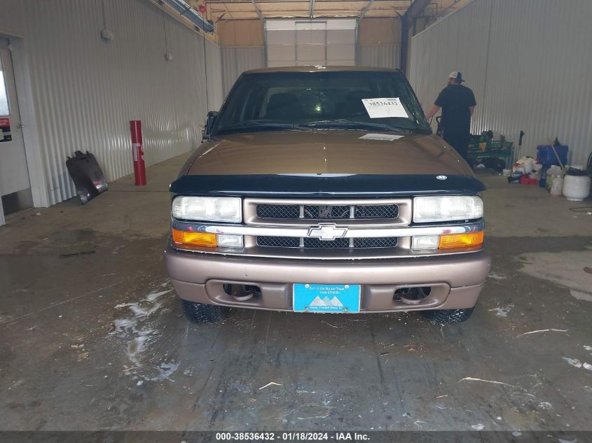 1GCDT13X34K123213 2004 Chevrolet S-10 Ls