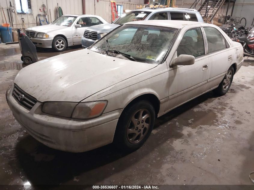 2000 Toyota Camry Le VIN: 4T1BG22K7YU973424 Lot: 38536607