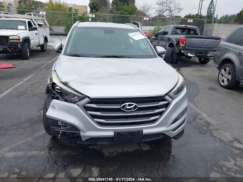 KM8J3CA42HU326395 2017 Hyundai Tucson Se