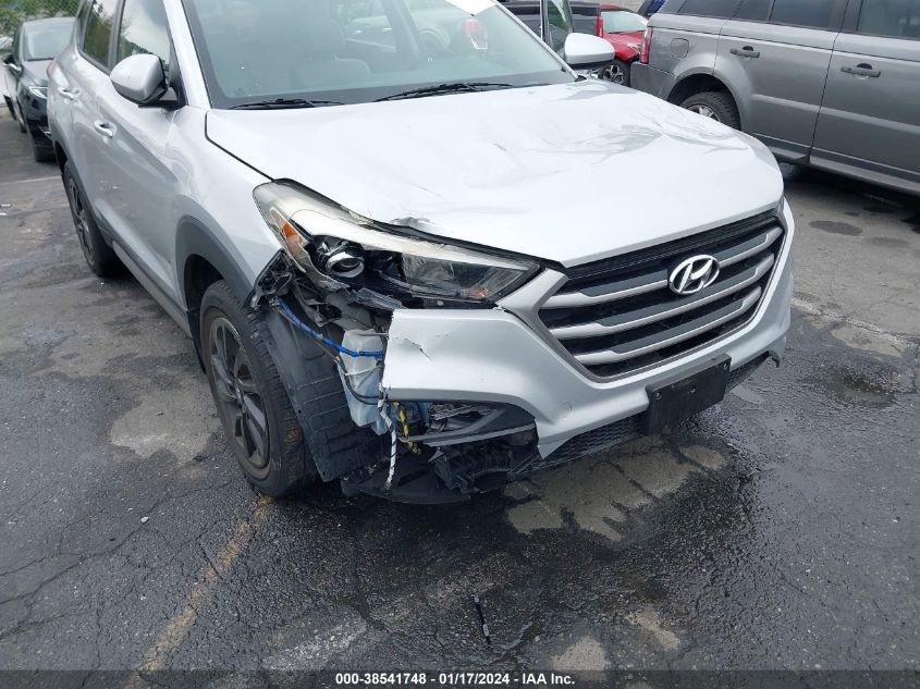 KM8J3CA42HU326395 2017 Hyundai Tucson Se