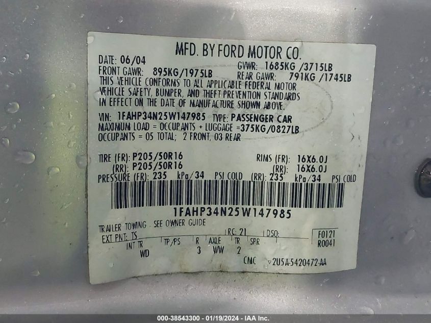 1FAHP34N25W147985 2005 Ford Focus Zx4