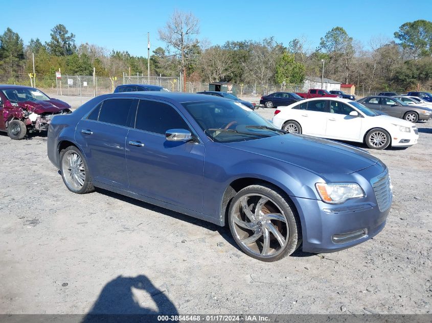 2C3CA6CT5BH588113 2011 Chrysler 300C