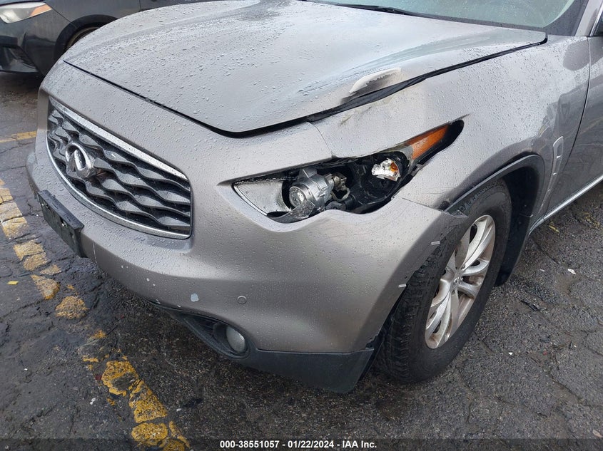 2009 INFINITI FX35 VIN: JNRAS18U49M101754