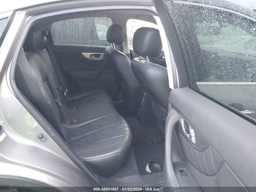 2009 INFINITI FX35 VIN: JNRAS18U49M101754