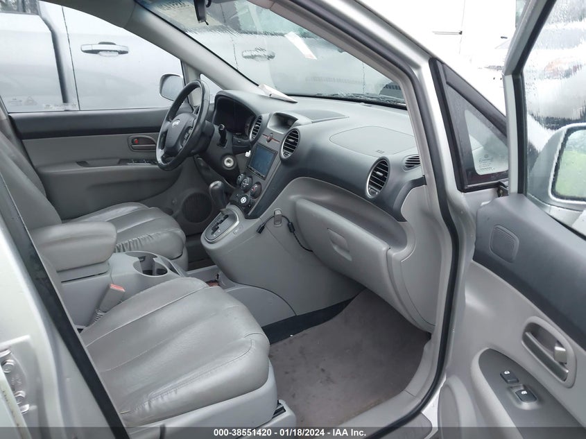 2007 Kia Rondo Ex VIN: KNAFG526377106056 Lot: 38551420