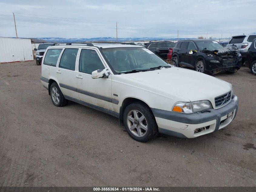 1998 Volvo V70 Awd VIN: YV1LZ564XW2466276 Lot: 38553634