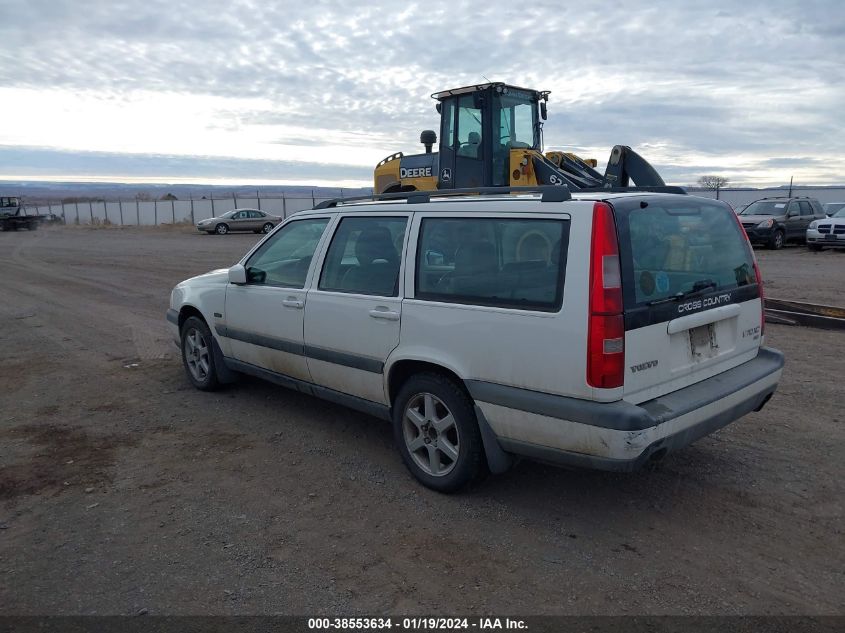 1998 Volvo V70 Awd VIN: YV1LZ564XW2466276 Lot: 38553634