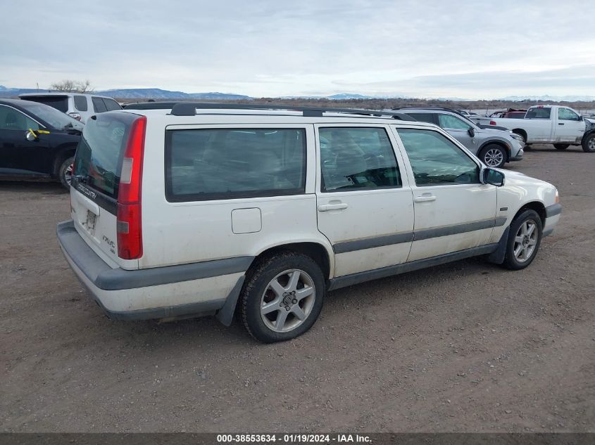 1998 Volvo V70 Awd VIN: YV1LZ564XW2466276 Lot: 38553634