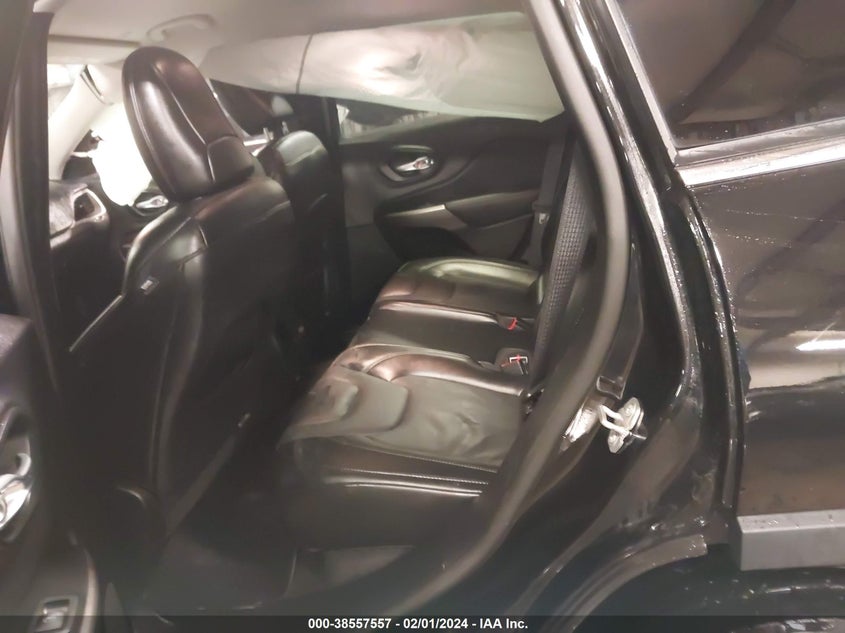 VIN 1C4PJMMX2MD147106 2021 JEEP CHEROKEE LATITUDE LUX 4X4