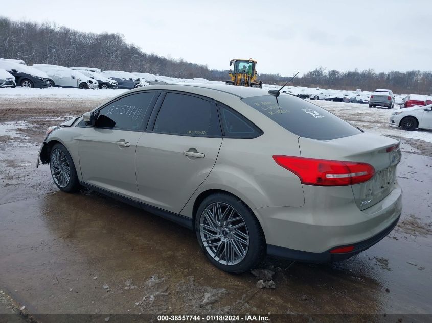 2016 Ford Focus Se VIN: 1FADP3F20GL272389 Lot: 38557744