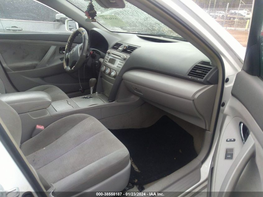 4T1BF3EK1BU777393 2011 Toyota Camry Le