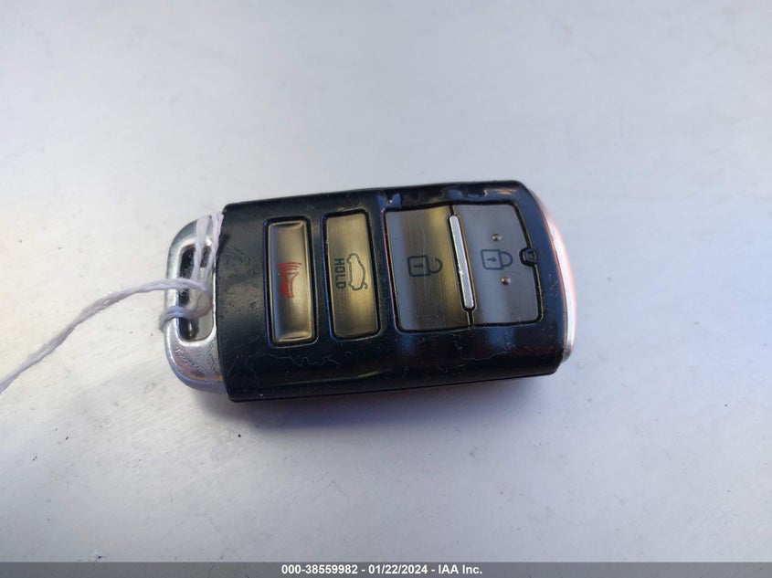 2017 KIA CADENZA PREMIUM KNALB4J13H5044737