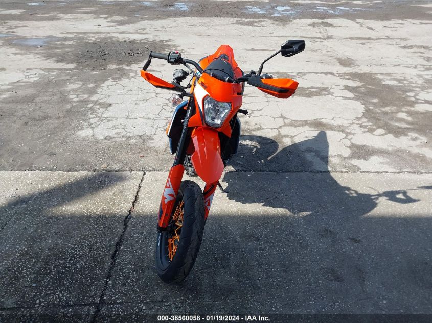 2023 Ktm 690 Smc R VIN: VBKLSV403PM751304 Lot: 38560058