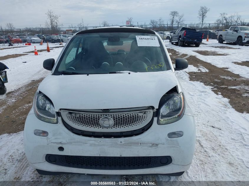 2017 Smart Fortwo Passion/Prime/Proxy/Pure VIN: WMEFJ5DA5HK171691 Lot: 38560583