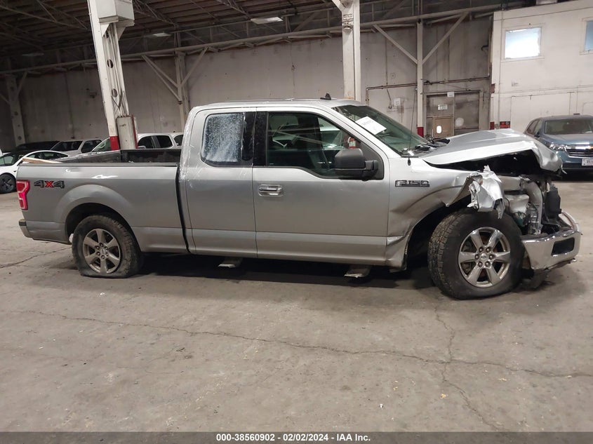 VIN 1FTFX1E44LFC82670 2020 FORD F-150 XLT