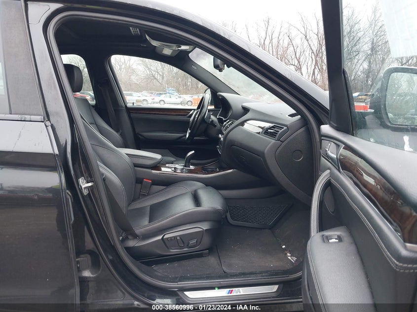 2015 BMW X4 xDrive28I VIN: 5UXXW3C58F0M88661 Lot: 38560996